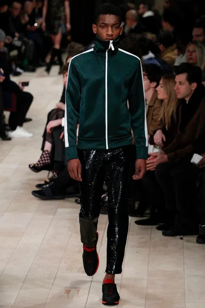 Look 53